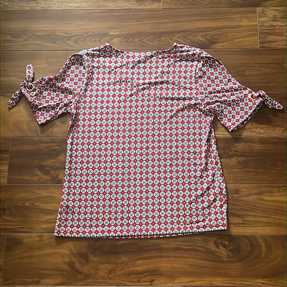 Liz Claiborne Red & White Patterned Blouse with Tie Sleeves Size S - Picture 8 of 8